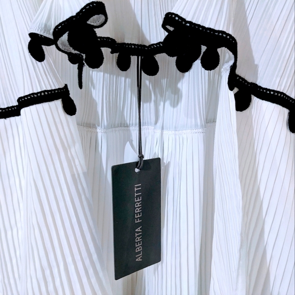 NWTđź’•Alberta Ferretti Silk Top - Picture 6 of 7